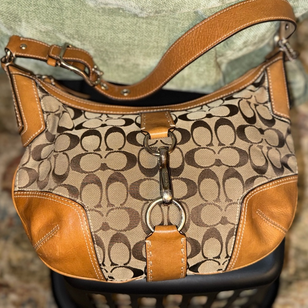SOLD 1124/2025 Coach K0767-11576 Large Leather Hampton - Picture 3 of 15